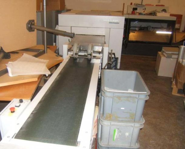 Heidelberg / Stahl Stitchmaster ST 100.2 Saddle Stitcher - Nyomdagép: 2 kép. Heidelberg / Stahl Stitchmaster ST 100.2 Saddle Stitcher - Nyomdagép: 2 kép.