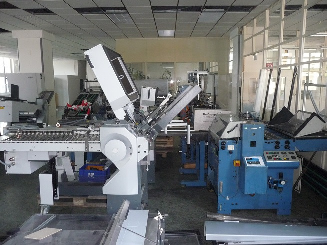 Heidelberg Stahlfolder PFH-82 pallet feeder with SSP-82 slitter shaft station - Hajtógatógép: 1 kép. Heidelberg Stahlfolder PFH-82 pallet feeder with SSP-82 slitter shaft station - Hajtógatógép: 1 kép.