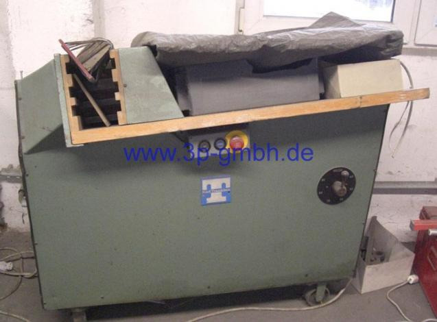 Karl Tränklein BP Folded Sheet Bundle Press - Hajtógatógép: 1 kép. Karl Tränklein BP Folded Sheet Bundle Press - Hajtógatógép: 1 kép.