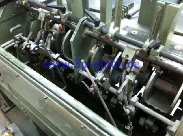 Muller Martini 1509 Saddle Stitcher - Nyomdagép: 3 kép. Muller Martini 1509 Saddle Stitcher - Nyomdagép: 3 kép.