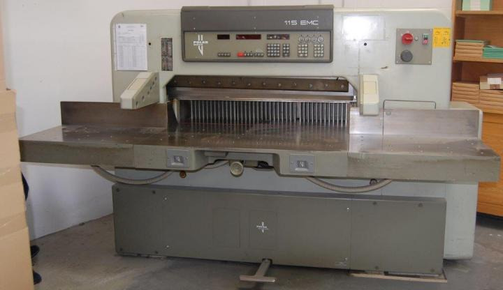 Polar Mohr 115 EMC high speed cutter - Papírvágó gép: 1 kép. Polar Mohr 115 EMC high speed cutter - Papírvágó gép: 1 kép.