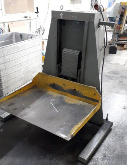 Polar Mohr L 600-W-3 stacking lift with tub - Raktári berendezés: 1 kép. Polar Mohr L 600-W-3 stacking lift with tub - Raktári berendezés: 1 kép.