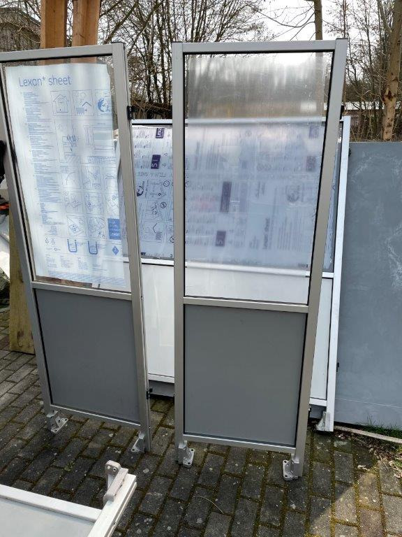 Polar Mohr protection device for cutting lines, especially behind transomats - Papírvágó gép: 2 kép. Polar Mohr protection device for cutting lines, especially behind transomats - Papírvágó gép: 2 kép.
