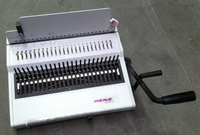 Renz Combi S punching and binding machine - Spirálozógép: 1 kép. Renz Combi S punching and binding machine - Spirálozógép: 1 kép.