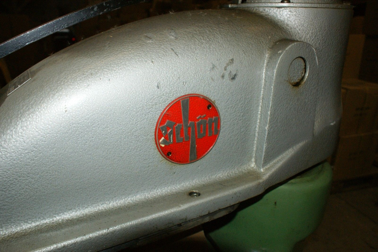 Schoen & Cie Model N 1.1/4-1 Hydraulic Pivot Arm Punch - Nyomdagép: 5 kép. Schoen & Cie Model N 1.1/4-1 Hydraulic Pivot Arm Punch - Nyomdagép: 5 kép.