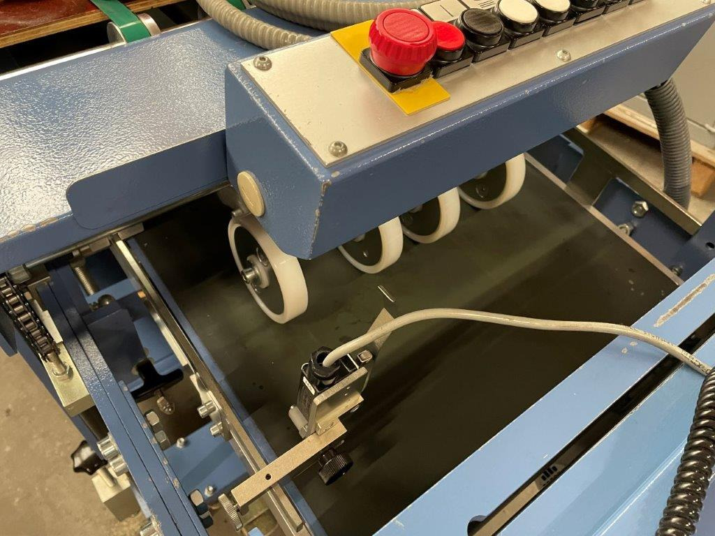 Vertical sheet press delivery MBO SBAP 46 ME - Hajtógatógép: 2 kép. Vertical sheet press delivery MBO SBAP 46 ME - Hajtógatógép: 2 kép.