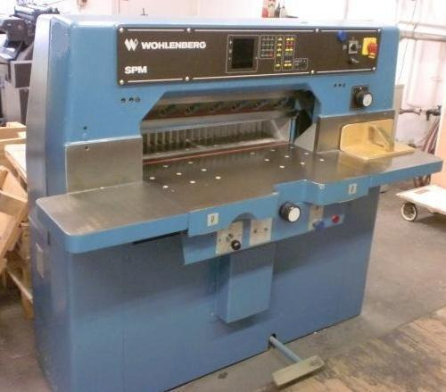 Wohlenberg WP 76 SPM high-speed cutter - Papírvágó gép: 1 kép. Wohlenberg WP 76 SPM high-speed cutter - Papírvágó gép: 1 kép.
