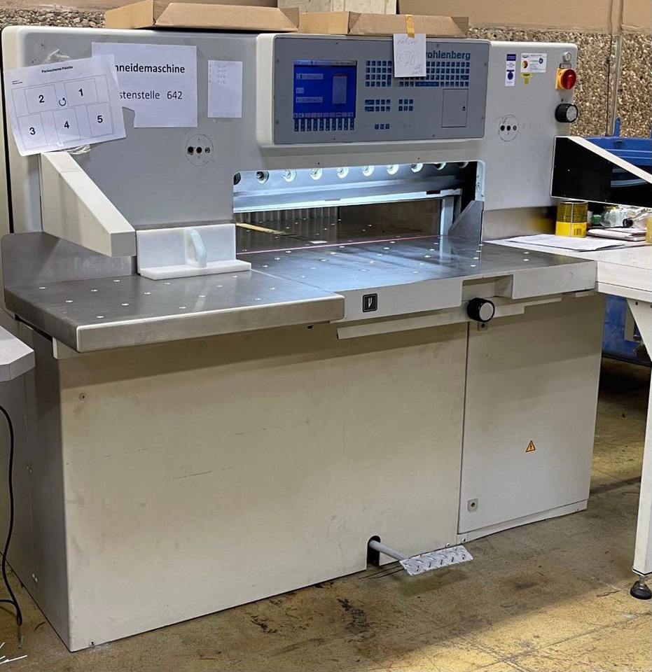 Wohlenberg cut-tec 92 high-speed cutter - Papírvágó gép: 1 kép. Wohlenberg cut-tec 92 high-speed cutter - Papírvágó gép: 1 kép.
