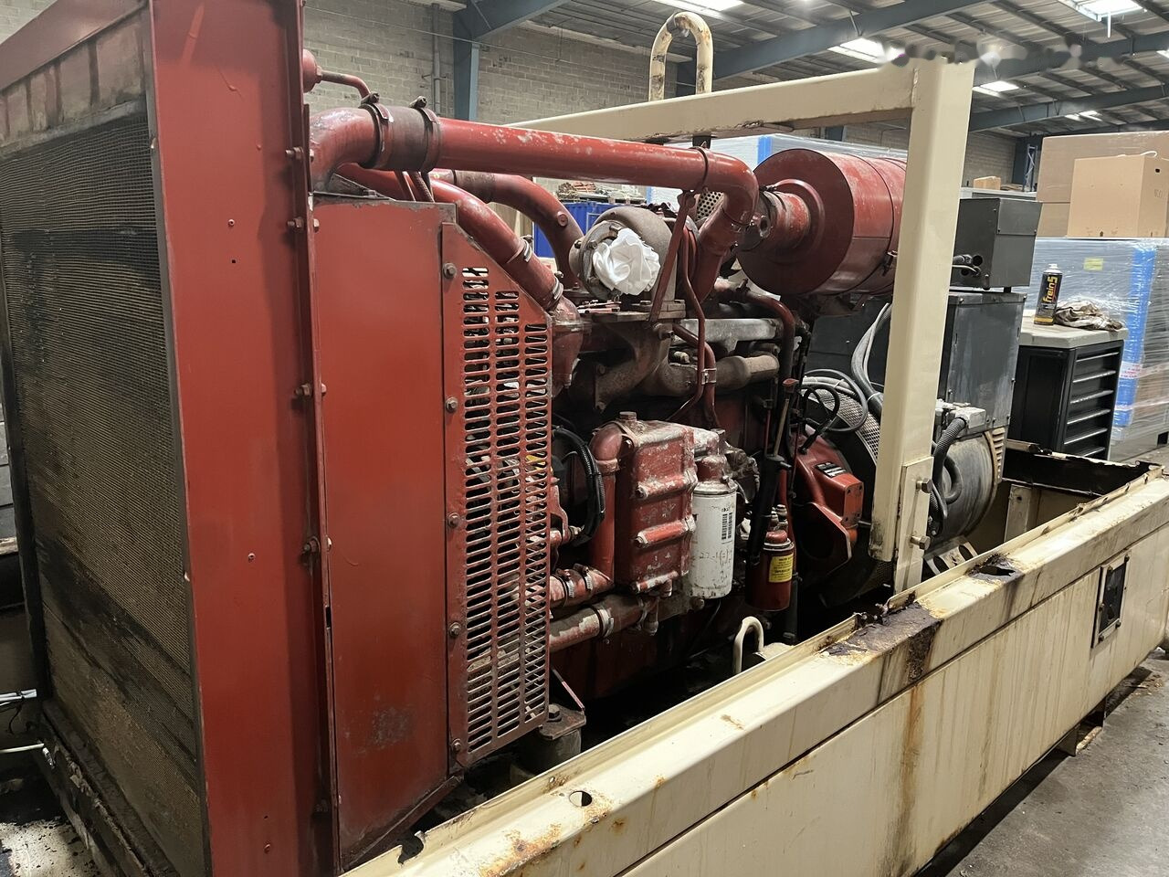 IVECO 240 kVa 8361 SRI - Áramfejlesztő: 4 kép. IVECO 240 kVa 8361 SRI - Áramfejlesztő: 4 kép.