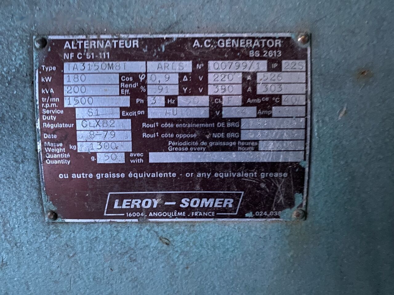 SDMO 250 KVA Cummins - Áramfejlesztő: 3 kép. SDMO 250 KVA Cummins - Áramfejlesztő: 3 kép.
