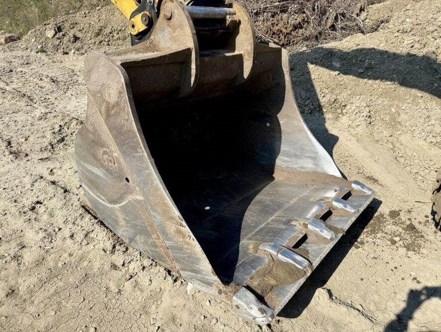 CAT 336EL - Lánctalpas kotró: 5 kép. CAT 336EL - Lánctalpas kotró: 5 kép.