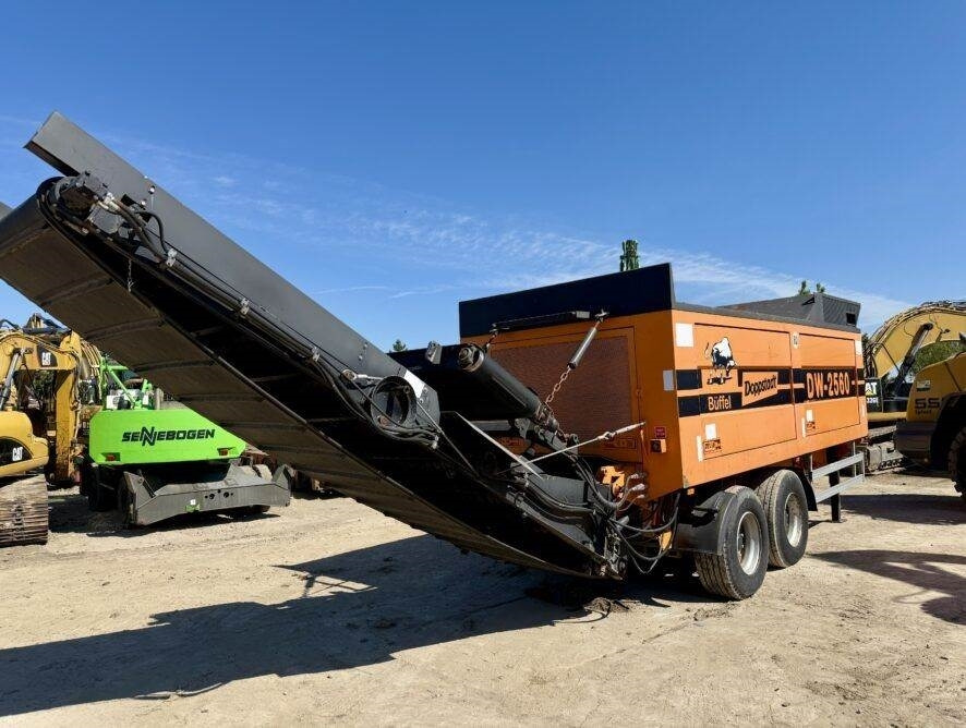 Doppstadt DW2560 - Ipari aprítógép: 4 kép. Doppstadt DW2560 - Ipari aprítógép: 4 kép.