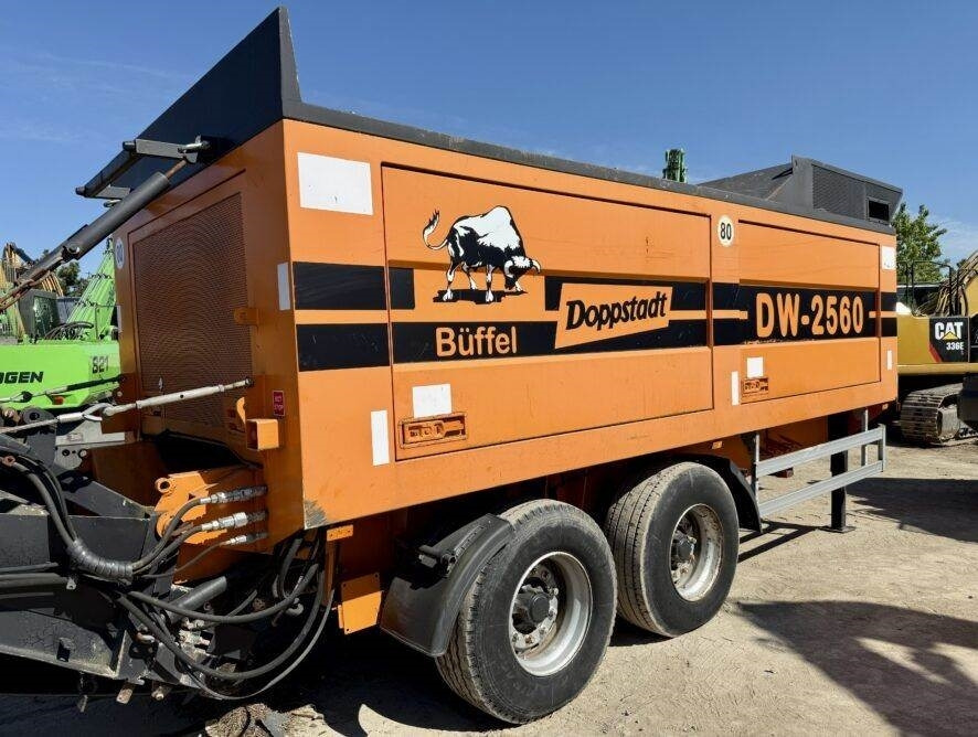 Doppstadt DW2560 - Ipari aprítógép: 2 kép. Doppstadt DW2560 - Ipari aprítógép: 2 kép.