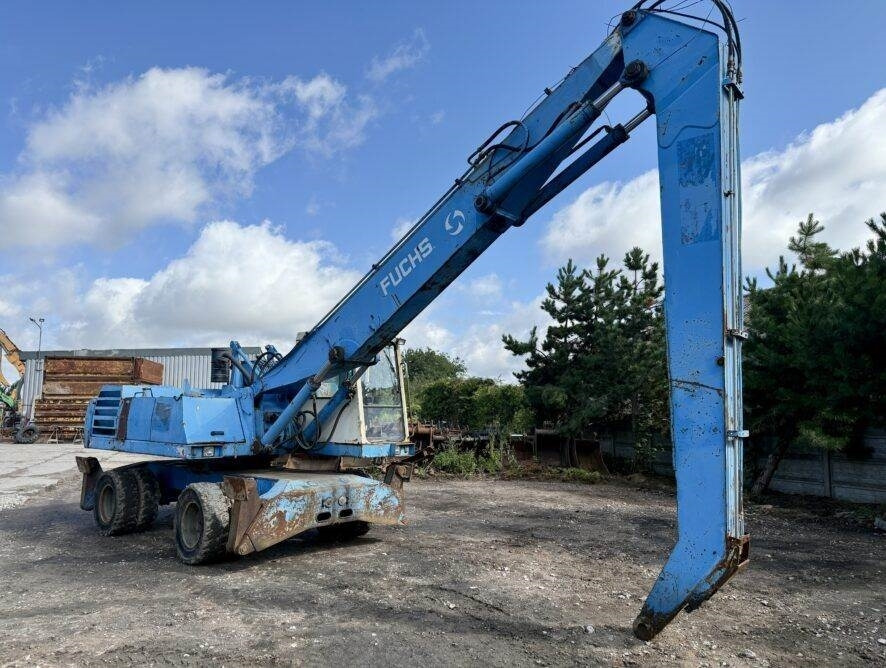 Fuchs MHL350 D - Hulladék kotró: 2 kép. Fuchs MHL350 D - Hulladék kotró: 2 kép.