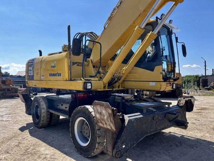 Komatsu PW220MH MH - Hulladék kotró: 4 kép. Komatsu PW220MH MH - Hulladék kotró: 4 kép.