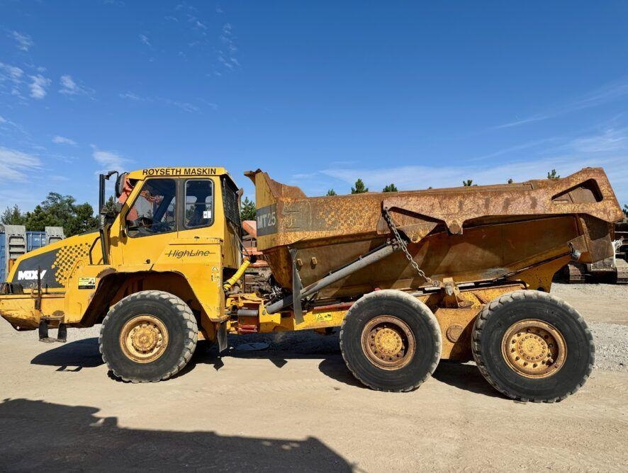 Moxy MT25 - Csuklós dömper: 5 kép. Moxy MT25 - Csuklós dömper: 5 kép.