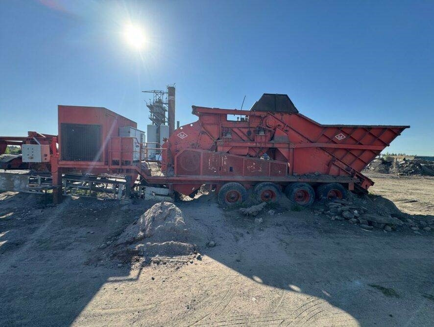 O&K S – 5 – C 100/125 - Mobil törőgép: 3 kép. O&K S – 5 – C 100/125 - Mobil törőgép: 3 kép.