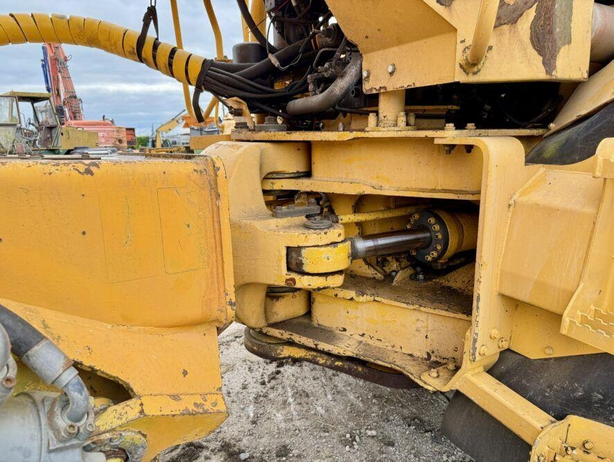 Csuklós dömper Volvo A35D: 9 kép.