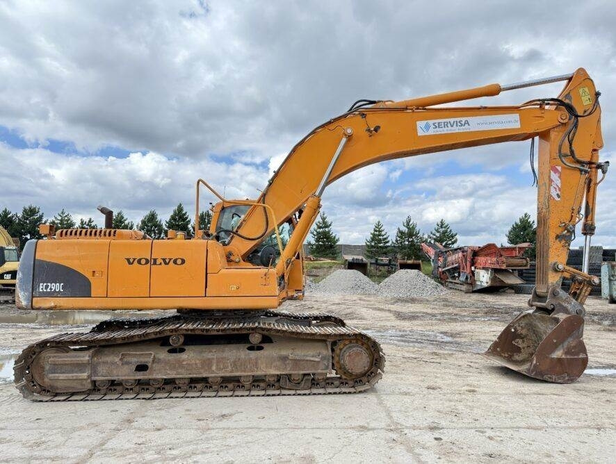 Volvo EC290CL - Lánctalpas kotró: 2 kép. Volvo EC290CL - Lánctalpas kotró: 2 kép.