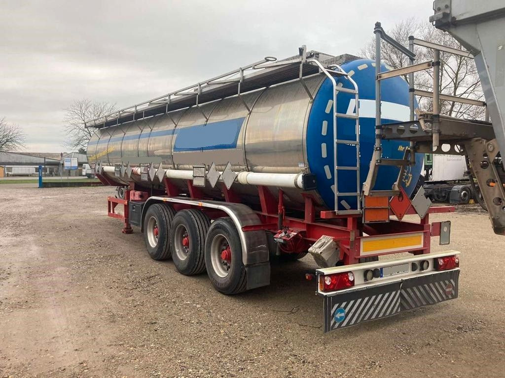 MAFA TANK MAFA TANK - Tartályos félpótkocsi: 4 kép. MAFA TANK MAFA TANK - Tartályos félpótkocsi: 4 kép.