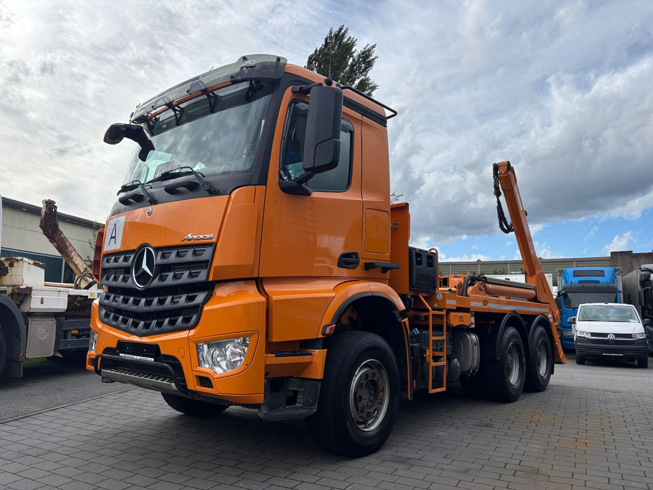 Mercedes-Benz Arocs 2648 6x4/Kempf - Billenőplatós teherautó: 5 kép. Mercedes-Benz Arocs 2648 6x4/Kempf - Billenőplatós teherautó: 5 kép.