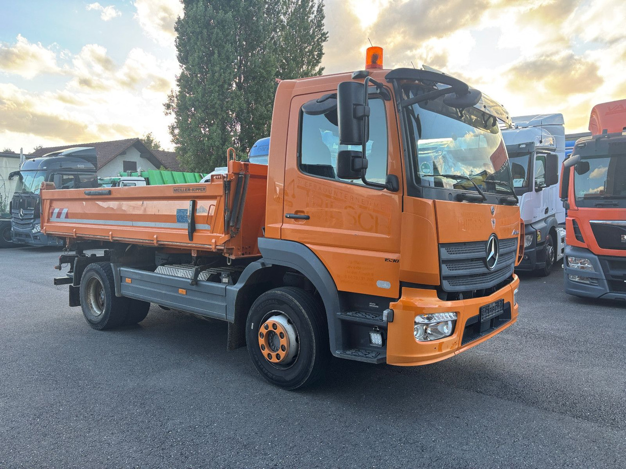 Mercedes-Benz Atego 1530 Blatt/Klima/Kamera - Billenőplatós teherautó: 5 kép. Mercedes-Benz Atego 1530 Blatt/Klima/Kamera - Billenőplatós teherautó: 5 kép.