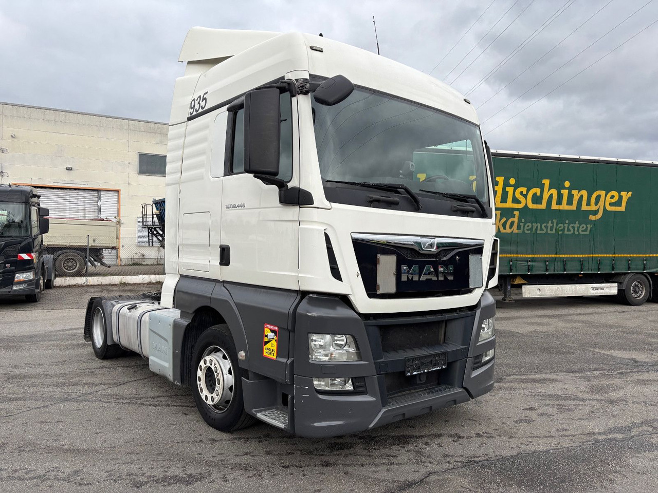 MAN TGX 18.440/Retarder/Hubsattelkupplung/Navi - Nyergesvontató: 4 kép. MAN TGX 18.440/Retarder/Hubsattelkupplung/Navi - Nyergesvontató: 4 kép.