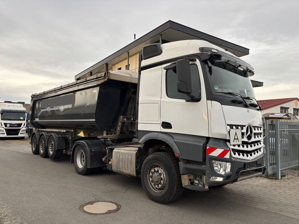 Mercedes-Benz 1845 4x4/Retarder/Kipphydraulik - Nyergesvontató: 4 kép. Mercedes-Benz 1845 4x4/Retarder/Kipphydraulik - Nyergesvontató: 4 kép.