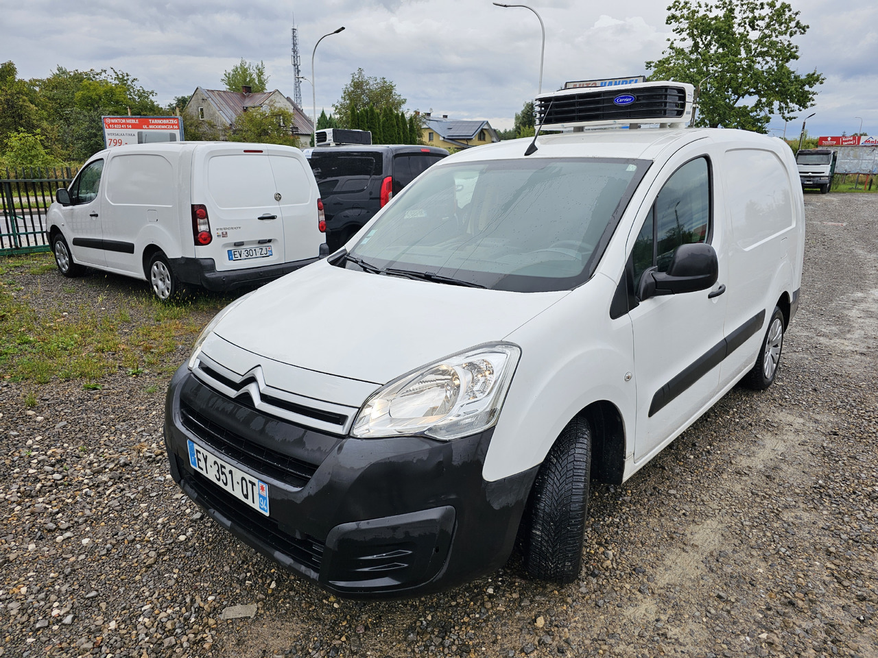 CITROËN Berlingo long chlodnia mroznia carrier Klima EURO6 - Hűtős kisteherautó: 4 kép. CITROËN Berlingo long chlodnia mroznia carrier Klima EURO6 - Hűtős kisteherautó: 4 kép.