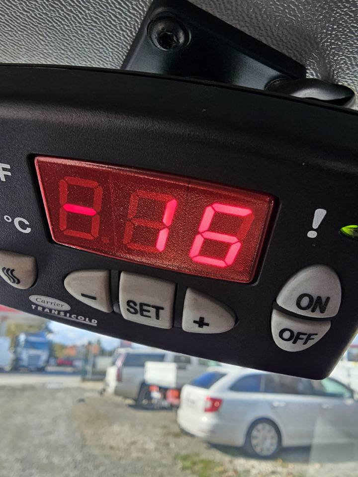 Fiat Doblo chlodnia mroznia carrier +230v - 18 C euro5 - Hűtős kisteherautó: 5 kép. Fiat Doblo chlodnia mroznia carrier +230v - 18 C euro5 - Hűtős kisteherautó: 5 kép.
