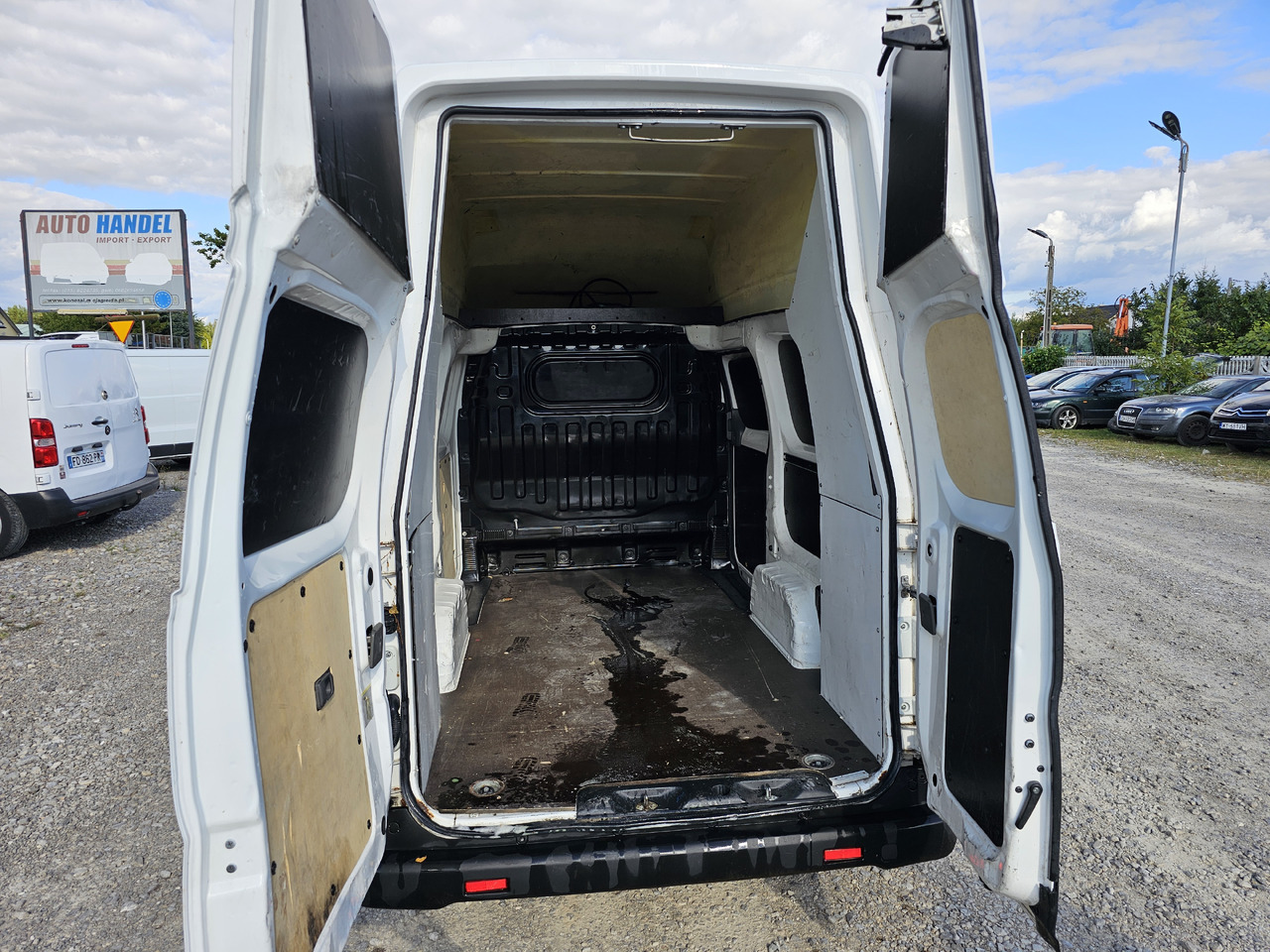 NISSAN E-NV200 ELEKTRYCZNY 40 KV 250 km KLIMA KAMERA - Kis furgon, Elektromos kisteherautó: 2 kép. NISSAN E-NV200 ELEKTRYCZNY 40 KV 250 km KLIMA KAMERA - Kis furgon, Elektromos kisteherautó: 2 kép.