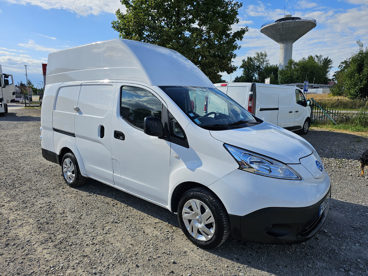 NISSAN E-NV200 ELEKTRYCZNY 40 KV 250 km KLIMA KAMERA - Kis furgon, Elektromos kisteherautó: 3 kép. NISSAN E-NV200 ELEKTRYCZNY 40 KV 250 km KLIMA KAMERA - Kis furgon, Elektromos kisteherautó: 3 kép.