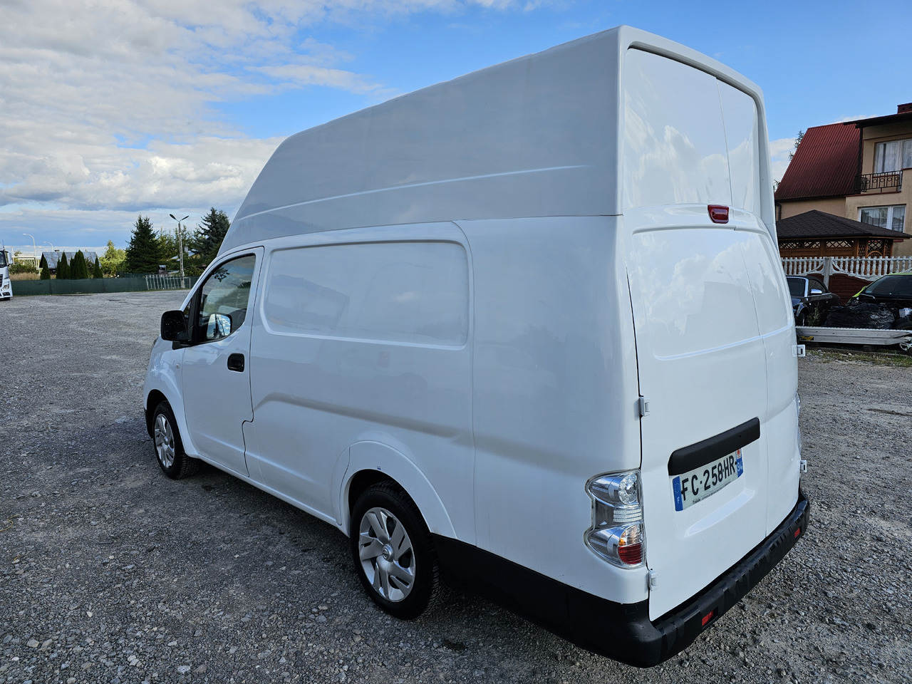 NISSAN E-NV200 ELEKTRYCZNY 40 KV 250 km KLIMA KAMERA - Kis furgon, Elektromos kisteherautó: 5 kép. NISSAN E-NV200 ELEKTRYCZNY 40 KV 250 km KLIMA KAMERA - Kis furgon, Elektromos kisteherautó: 5 kép.