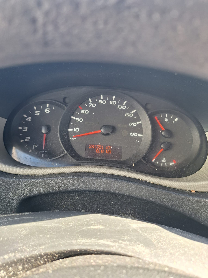 RENAULT MASTER 2.3 L3H2 CHLODNIA CARRIER KLIMA EURO5 - Hűtős kisteherautó: 4 kép. RENAULT MASTER 2.3 L3H2 CHLODNIA CARRIER KLIMA EURO5 - Hűtős kisteherautó: 4 kép.