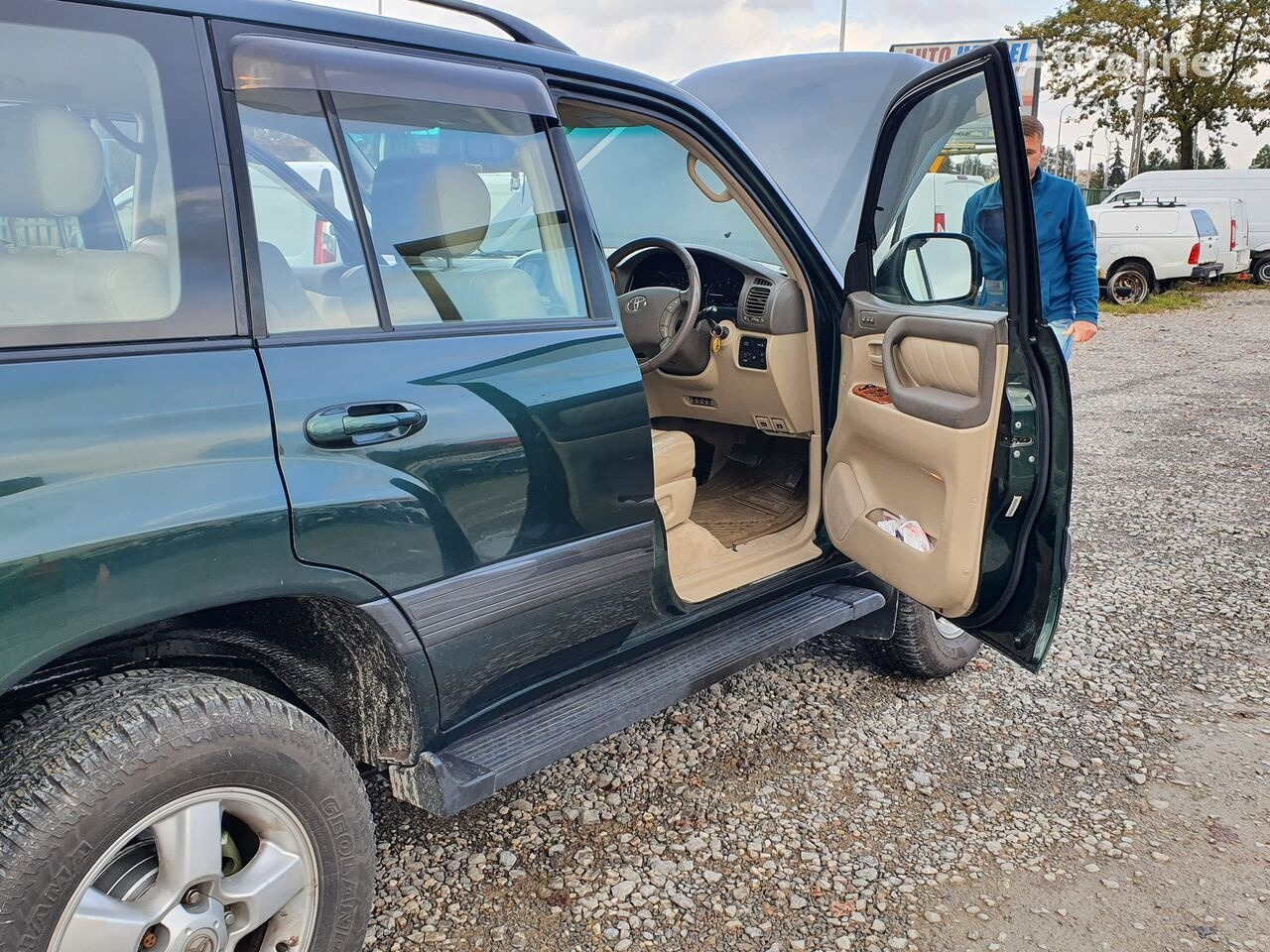 Toyota LAND CRUISER 100 4,2 TD KLIMA 7 OSOB - Autó: 4 kép. Toyota LAND CRUISER 100 4,2 TD KLIMA 7 OSOB - Autó: 4 kép.