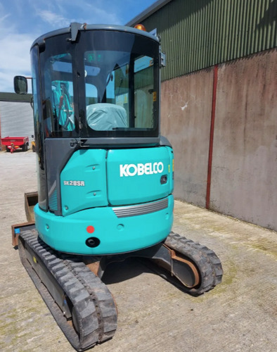2016 Kobelco SK28SR-6 - Kotrógép: 4 kép. 2016 Kobelco SK28SR-6 - Kotrógép: 4 kép.