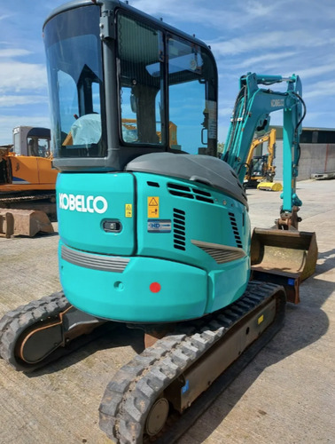 2016 Kobelco SK28SR-6 - Kotrógép: 2 kép. 2016 Kobelco SK28SR-6 - Kotrógép: 2 kép.