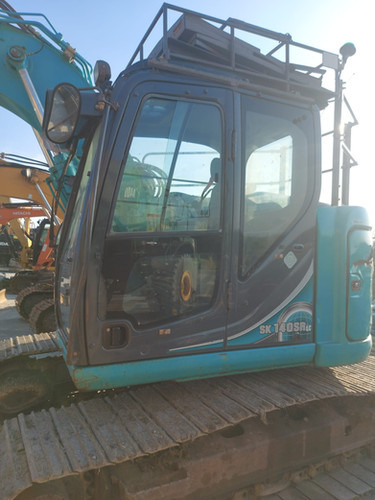 2017 Kobelco SK140SR LC-5 - Kotrógép: 2 kép. 2017 Kobelco SK140SR LC-5 - Kotrógép: 2 kép.