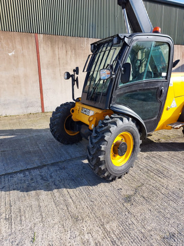 JCB 2015 JCB 526-56 Agri - Teleszkópos rakodó: 2 kép. JCB 2015 JCB 526-56 Agri - Teleszkópos rakodó: 2 kép.