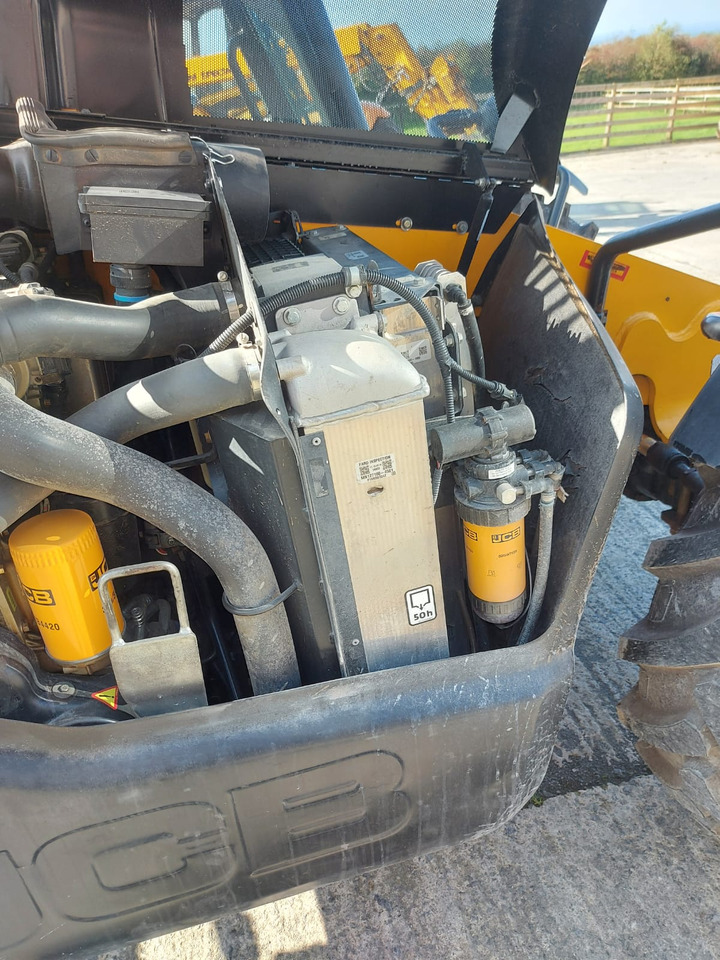 Teleszkópos rakodó JCB 527-58 Agri: 16 kép.