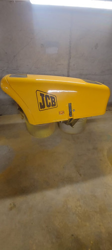 JCB Bonnet - Motorháztető - Építőipari gépek: 3 kép. JCB Bonnet - Motorháztető - Építőipari gépek: 3 kép.