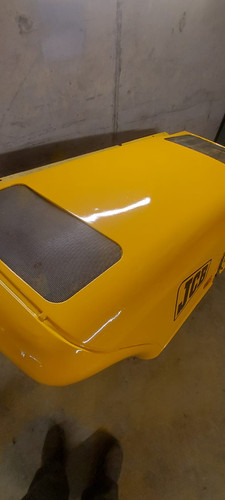 JCB Bonnet - Motorháztető - Építőipari gépek: 4 kép. JCB Bonnet - Motorháztető - Építőipari gépek: 4 kép.