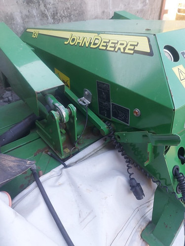 John Deere 131 - Fűkasza: 5 kép. John Deere 131 - Fűkasza: 5 kép.