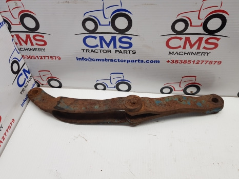 Ford 4000, 4110, 4410 Pick Up Hitch Drop Rod Arm Rhs 81812799, 830909550 - Alkatrész - Traktor: 5 kép. Ford 4000, 4110, 4410 Pick Up Hitch Drop Rod Arm Rhs 81812799, 830909550 - Alkatrész - Traktor: 5 kép.