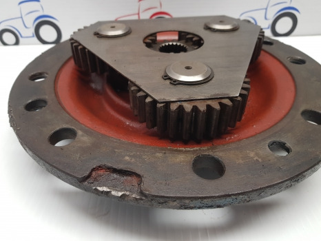 Carraro 709 Case Ford 6410, 5610, 6610 Front Axle Hub Reduction Kit 83984366 - Első tengely: 3 kép. Carraro 709 Case Ford 6410, 5610, 6610 Front Axle Hub Reduction Kit 83984366 - Első tengely: 3 kép.
