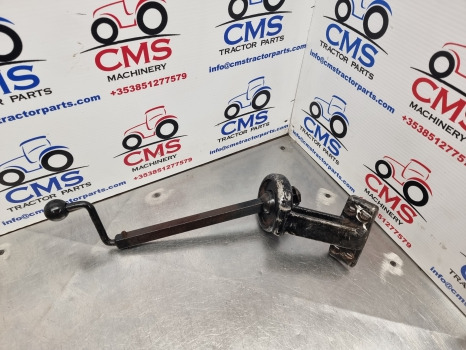 Case 4230, 4000, 95 Series, Hitch Lever Assy 1970813c1, 1970823c1, 1970816c2 - Keret/ Alváz: 2 kép. Case 4230, 4000, 95 Series, Hitch Lever Assy 1970813c1, 1970823c1, 1970816c2 - Keret/ Alváz: 2 kép.