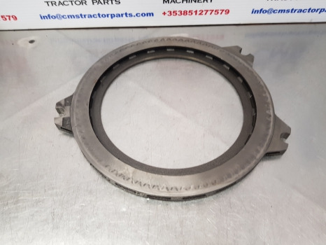 Case 5120 Mxc, Maxxum Mx, 5000 Series 5140, Brake Plate Disc 1995365c1 - Féktárcsa: 1 kép. Case 5120 Mxc, Maxxum Mx, 5000 Series 5140, Brake Plate Disc 1995365c1 - Féktárcsa: 1 kép.