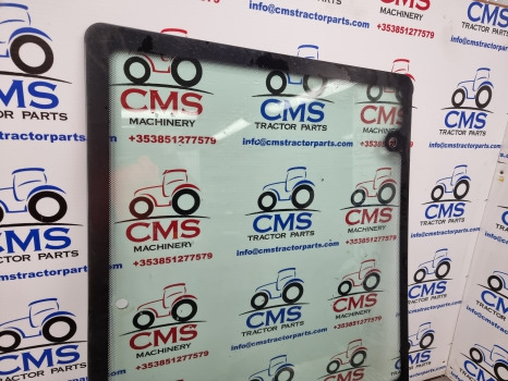 Case Ford New Holland 40, 60, Tm, Mxm Se Cab Side Glass Rh 82029320, 82009812 - Ablak és alkatrészek: 2 kép. Case Ford New Holland 40, 60, Tm, Mxm Se Cab Side Glass Rh 82029320, 82009812 - Ablak és alkatrészek: 2 kép.