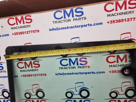 Case Ford New Holland 40, 60, Tm, Mxm Se Cab Side Glass Rh 82029320, 82009812 - Ablak és alkatrészek: 4 kép. Case Ford New Holland 40, 60, Tm, Mxm Se Cab Side Glass Rh 82029320, 82009812 - Ablak és alkatrészek: 4 kép.