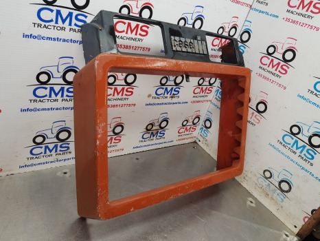 Case International 844xl, 845xl, 856xl, 956xl, 1056xl Nose Cone Panel 85640c2 - Kuplung és alkatrészek: 2 kép. Case International 844xl, 845xl, 856xl, 956xl, 1056xl Nose Cone Panel 85640c2 - Kuplung és alkatrészek: 2 kép.